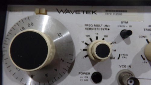 Wavetek Model: 190. 20 MHz ed Function Generator. - Picture 3 of 5