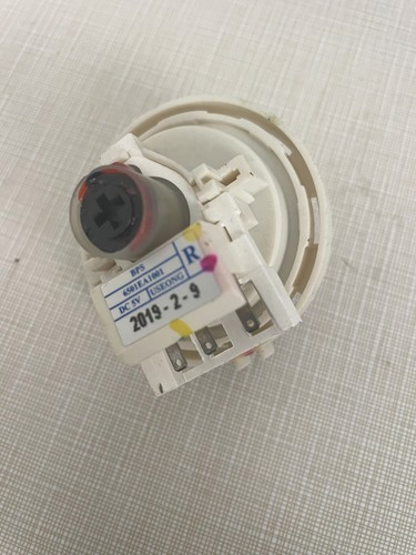 LG Washer Water Pressure Switch - Part # 6501EA1001R (Replaces 6501EN1001R, AP5204365) With 29" Hose