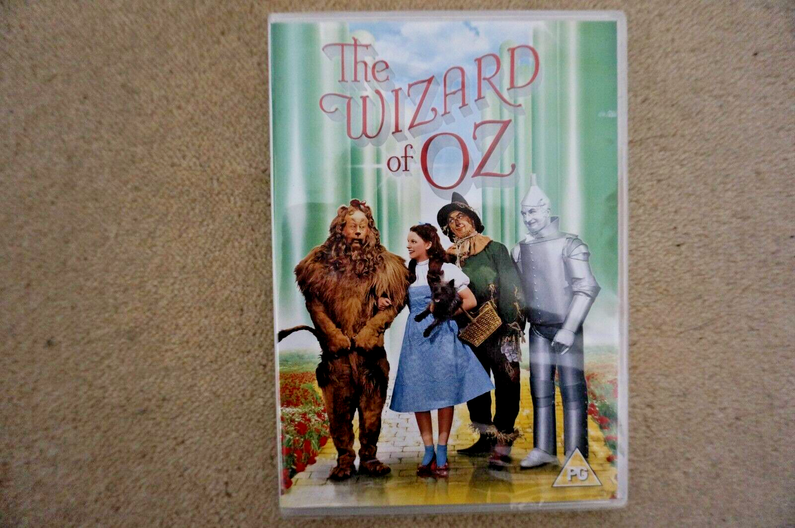 THE WIZARD OF OZ     BRAND NEW SEALED GENUINE UK DVD