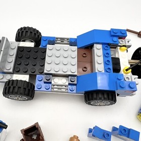 LEGO Jurassic World: Dilophosaurus Ambush (75916) Incomplete