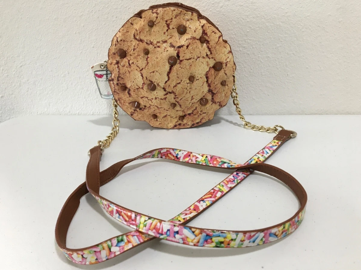 Betsey johnson cookie best sale purse