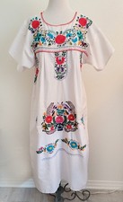 Vintage Boho Floral Hand Embroidered OAXACAN MEXICAN DRESS WHITE Cotton M/L
