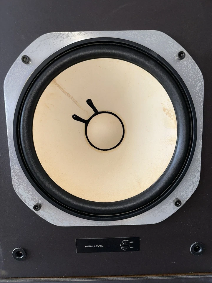 RARO YAMAHA NS-225 Alto-falantes Grandes 22” de Altura, Testado Excelente Som Captador Local - Imagem 4 de 4