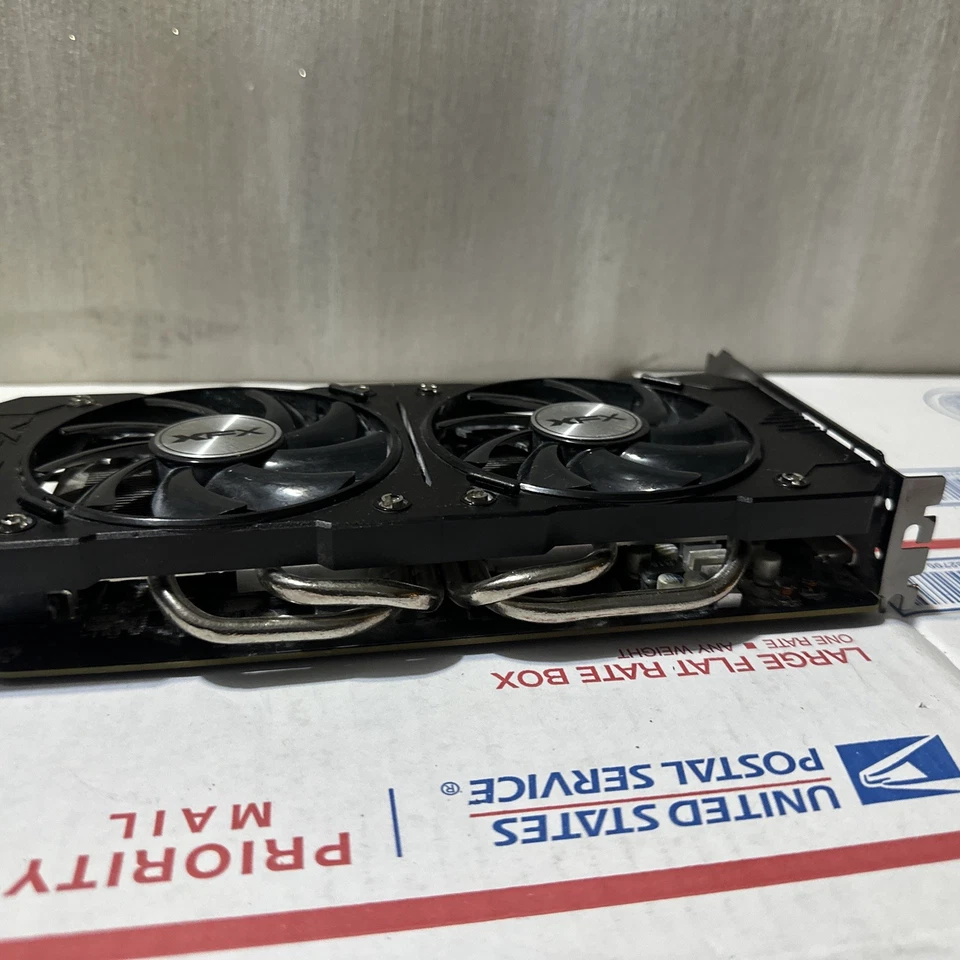 XFX Radeon R7 370 4GB GDDR5 Graphics Card PCIe x16 Double Dissipation - Image 3 of 4