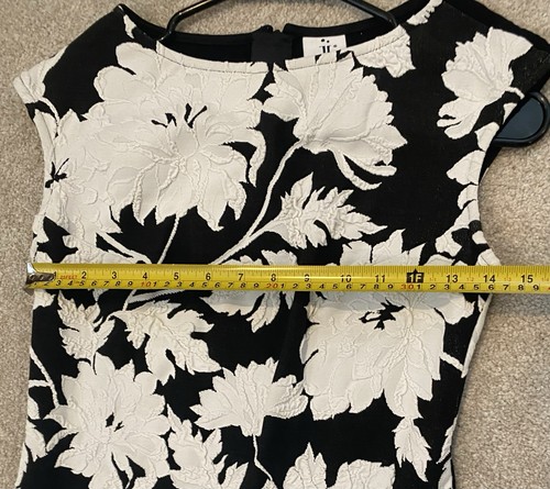 Julia Jordan Größe 9 schwarz mit weißen Blumen Etuikleid einfarbig schwarzer Rücken - Bild 4 von 7