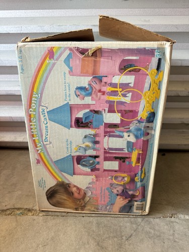 My Little Pony - DREAM CASTLE G1 PLAYSET w/ Box & Extra Accessories! 1983 Hasbro - Picture 14 of 15