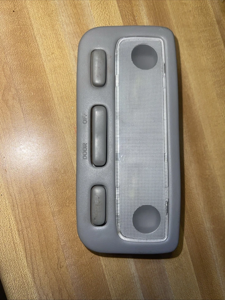 Interruptor de luz domo mapa delantero gris azul Toyota Rav4 y Paseo 1996-2000 OEM Foto 4 de 4