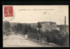 CPA La Giraudière, Avenue de la Gare de Courzieu-Brussière 