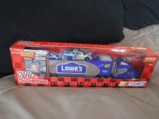 Nascar Racing Champions 2002 Jimmie Johnson Low's #48 Rookie 1/64 Hauler and Car