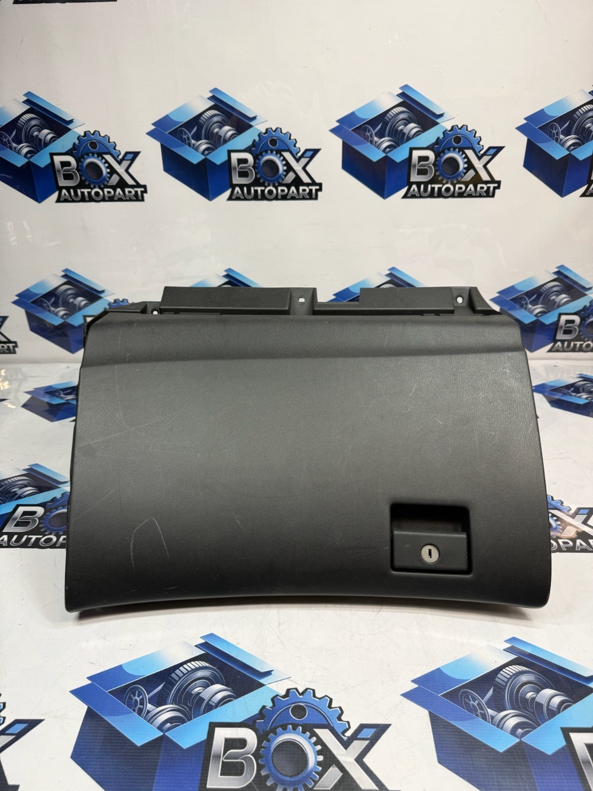 2016-2020 NISSAN PATHFINDER DASH RIGHT GLOVE BOX STORAGE 685103JA0A OEM