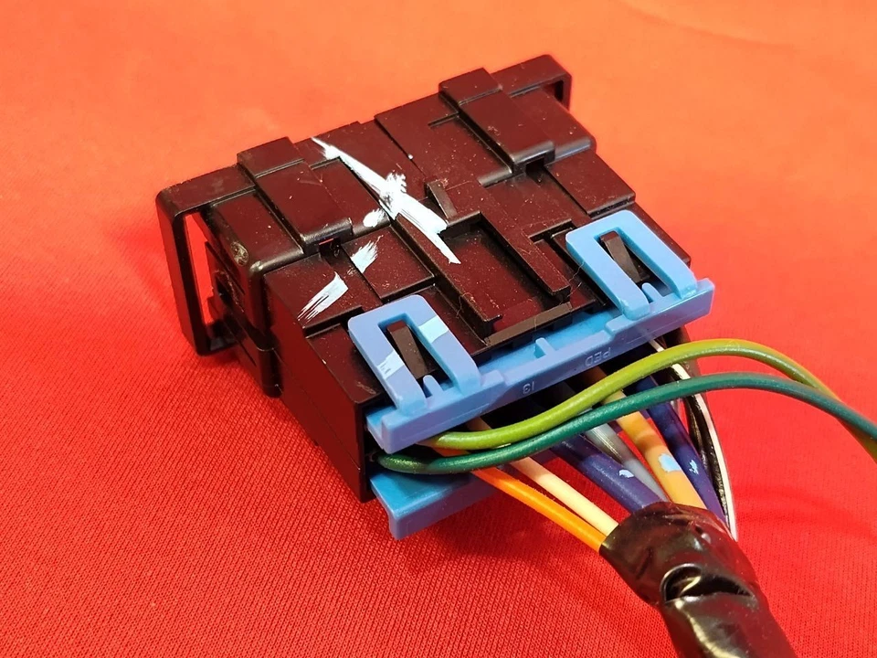 1995-1999 Oldsmobile Aurora FRONT RIGHT PASSENGER Door Switch Wiring Harness - Image 4 of 4