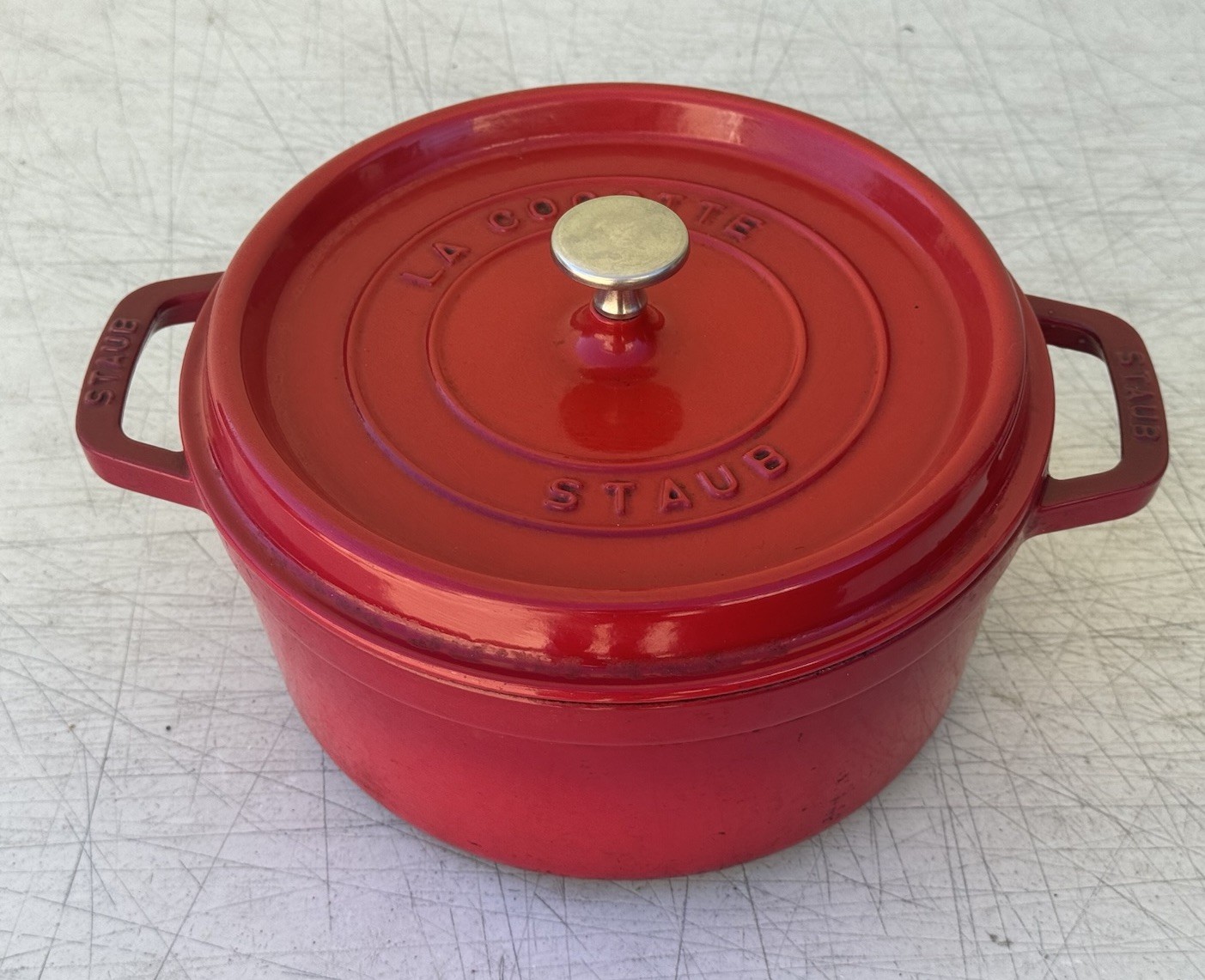 Staub Enameled Cast Iron Dutch Oven 4 Qt