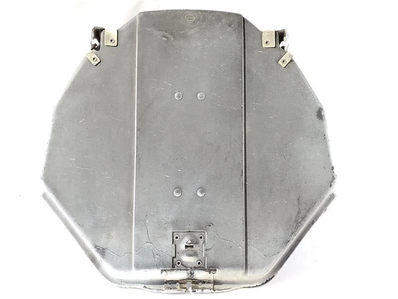 Portador de rueda de repuesto tracción trasera OEM 1990 Chevrolet Corvette Foto 4 de 4