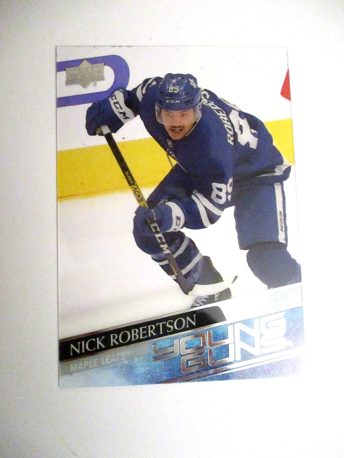 2020-21 Upper Deck Series 1 Nick Robertson Young Guns Clear Cut SSP #237 Leafs