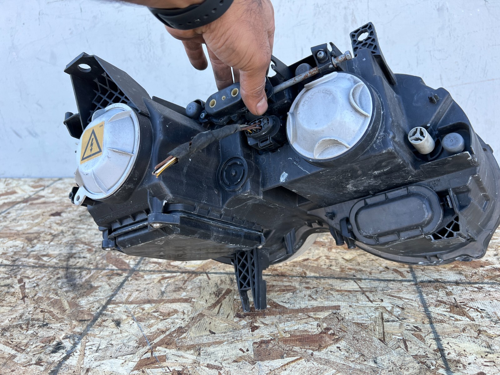 LEFT DRIVER HEADLIGHT XENON COMPLETE BENTLEY FLYING SPUR GT GTC (2004-2012) OEM