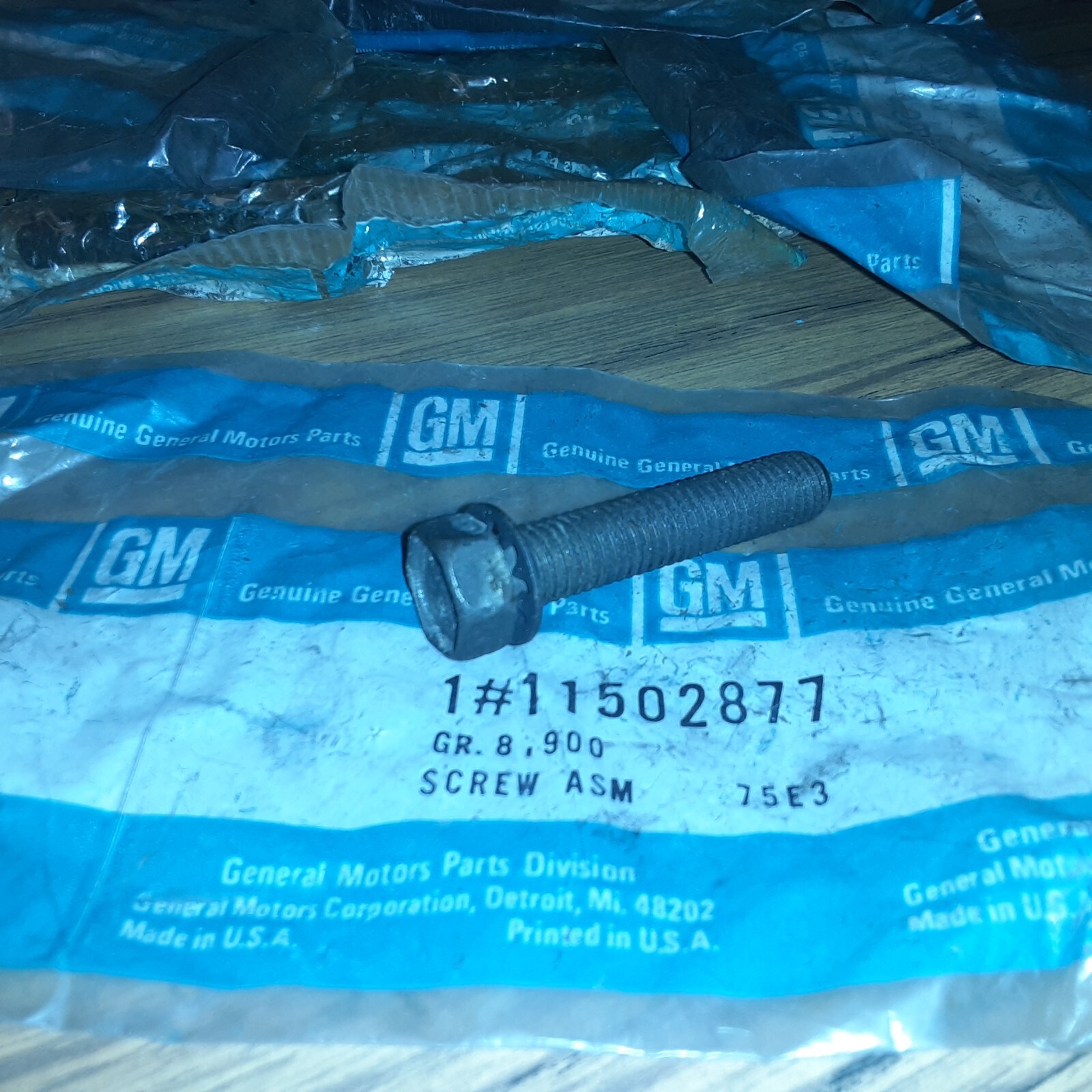 5 NOS GM Genuine 11502877 Screw Exhaust Manifold Bolts E6 eBay