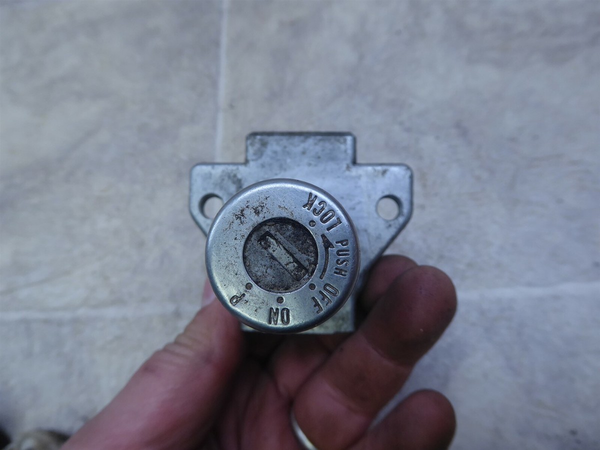 1979 Honda CX500 Custom H1136-1) ignition switch with cover and