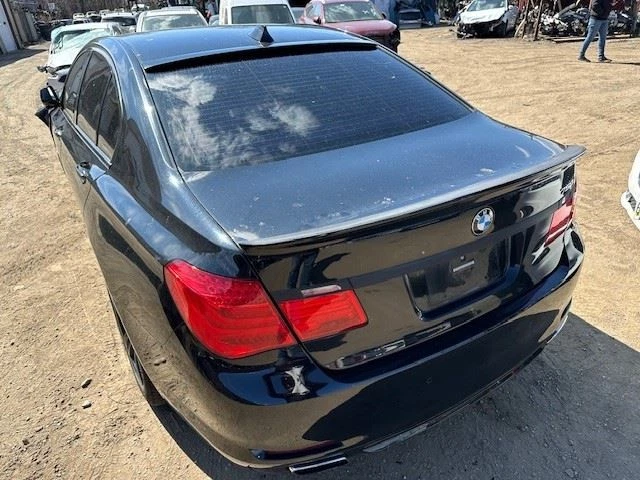 Cuarto de luz trasera izquierda del conductor montado en panel para 09-12 BMW 750i 239016 Foto 2 de 4