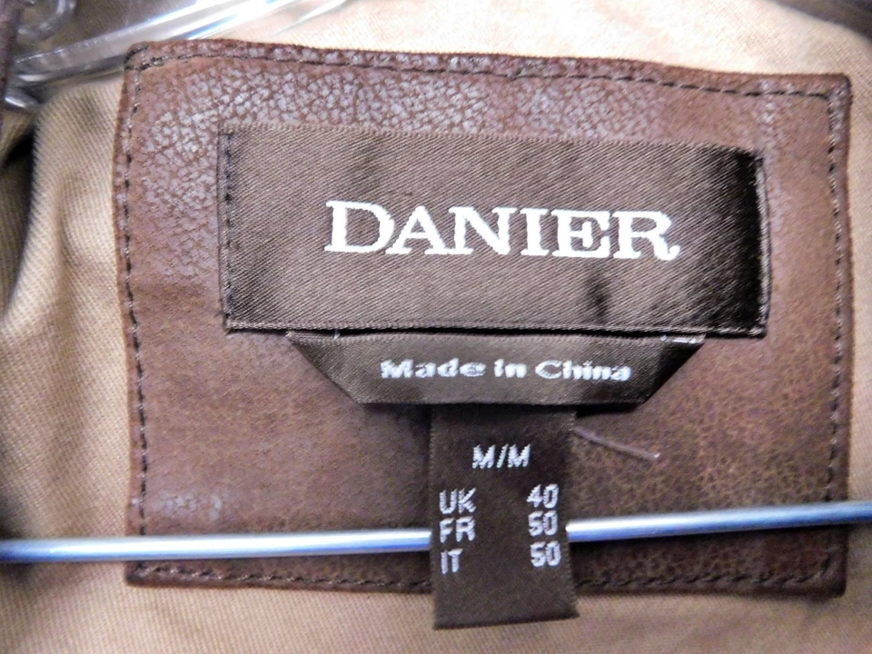 Chaqueta Danier de cuero marrón con cremallera talla M Foto 4 de 4