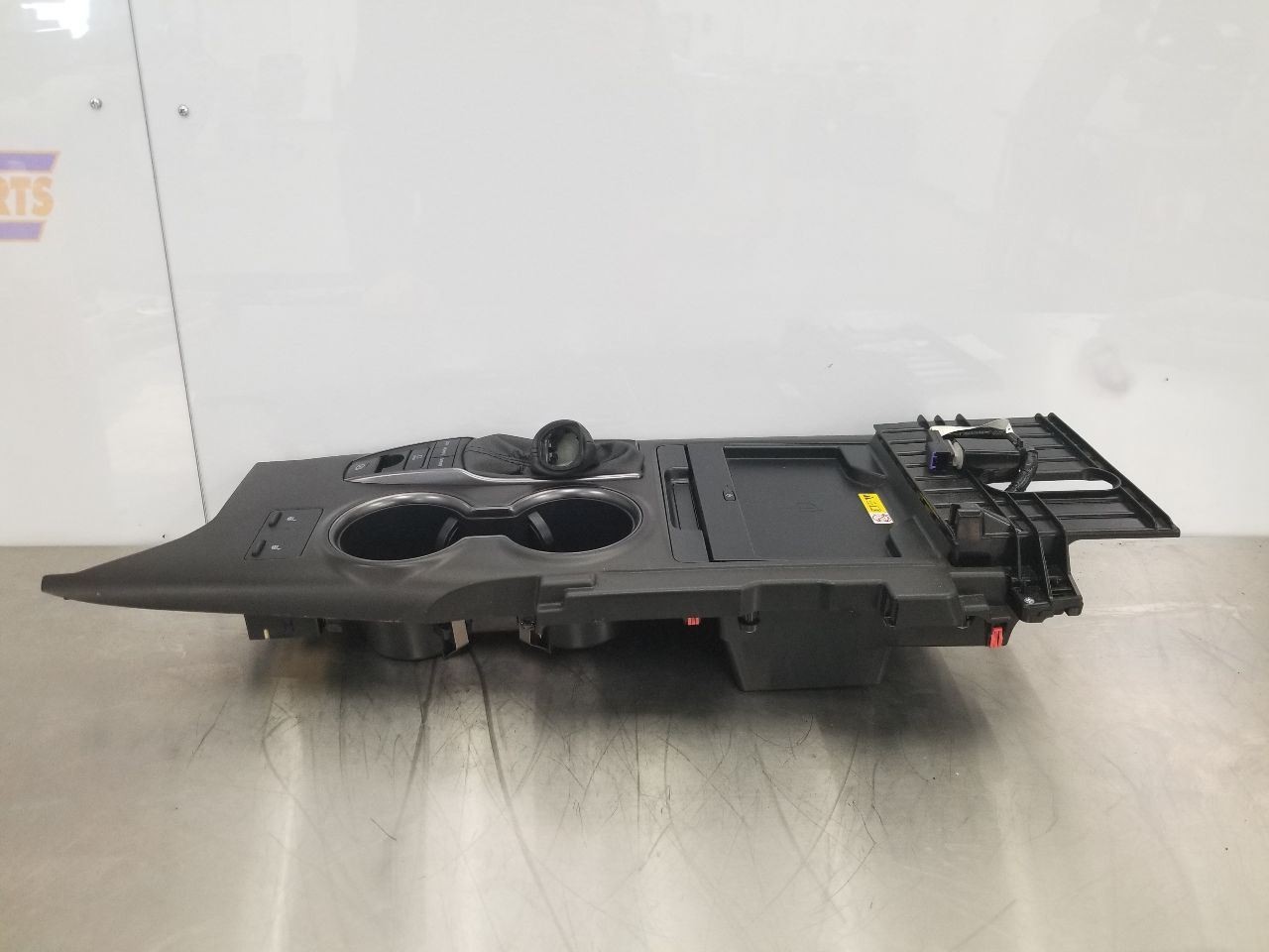 23 2023 TOYOTA CAMRY XSE FRONT CENTER FLOOR CONSOLE FINISH PANEL ONLY 