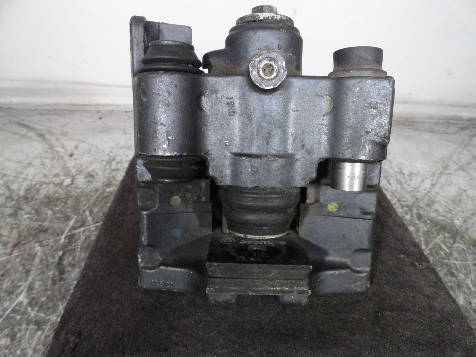 Lamborghini Gallardo Rear Left Brake caliper