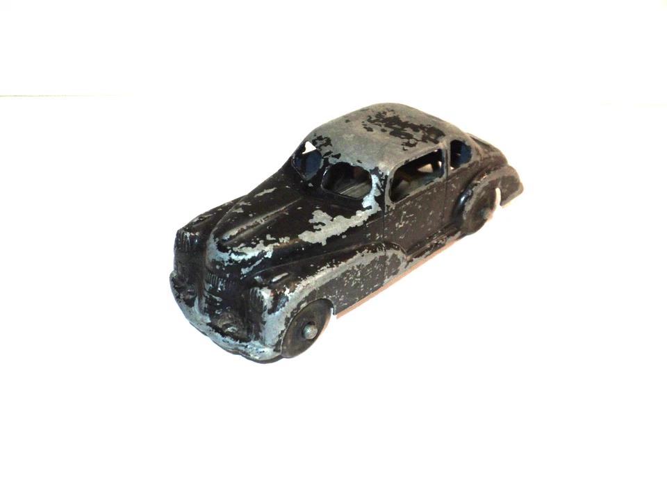 Leslie Henry Diecast Car 1930's w/ Skull & Crossbones on Trunk Black Vintage Toy - Image 3 of 4