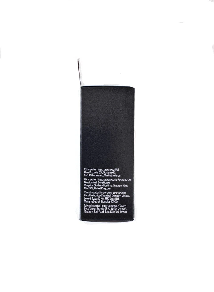 Funda protectora de tela Bose para auriculares Quietcomfort II y IIII negra Foto 2 de 4