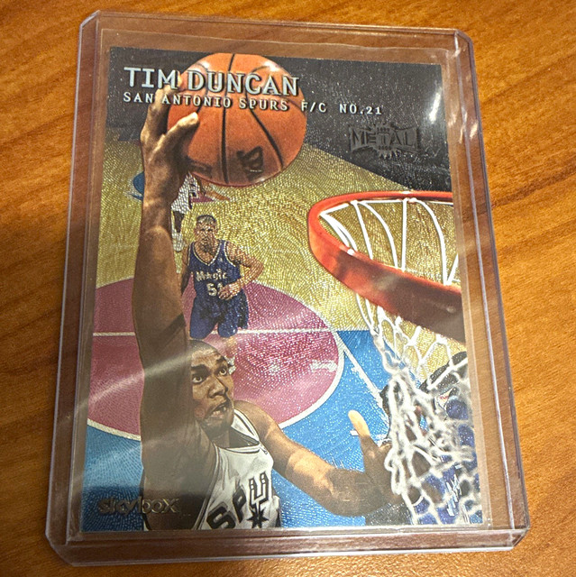1999-00 Skybox Metal Tim Duncan #110 San Antonio Spurs Base Set NBA