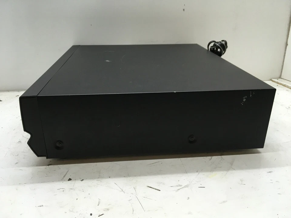 Magnavox CDC748 CD Changer - For Parts/Repair - Image 4 of 4
