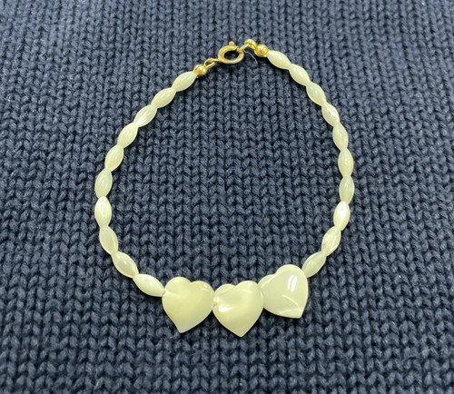 MOTHER OF PEARL Bracelet with 3 Heart Shaped Beads