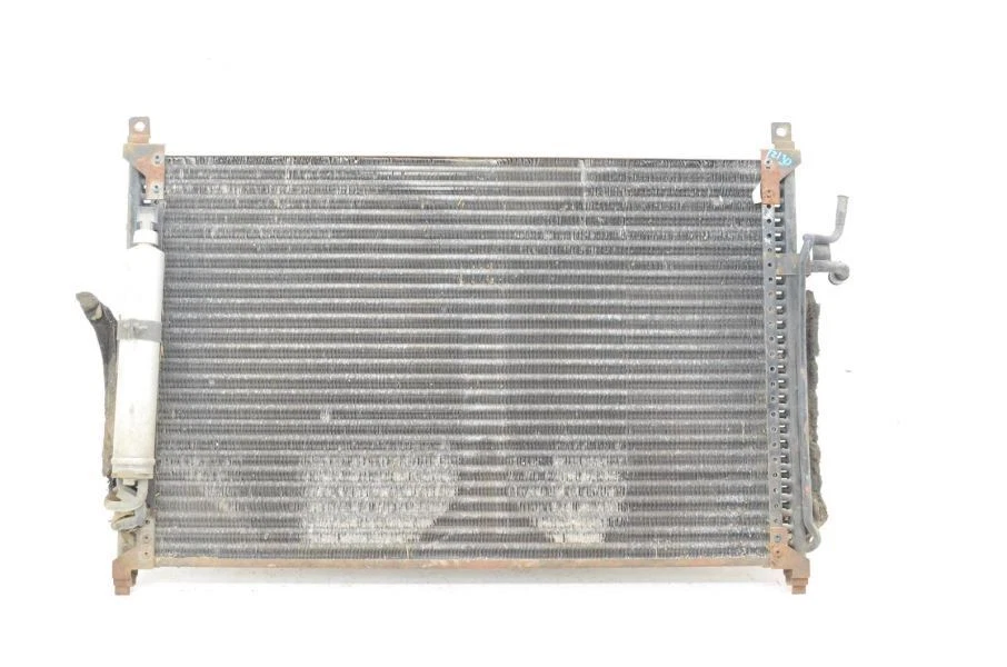 Conjunto de condensador de CA Infiniti M45 2006-2010 Foto 2 de 4