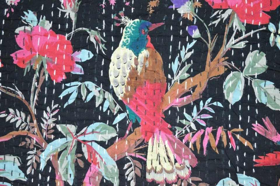 Manta de algodón Gudari hecha a mano india vintage Kantha edredón doble pájaro  Foto 4 de 4