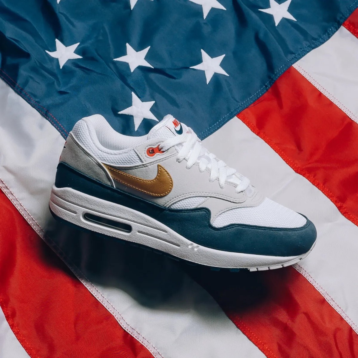 中古NIKE AIR MAX1 SE REFLECTIVE US11 29cm s-l400.jpg