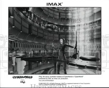 2000 Press Photo A scene from the animated film, "CyberWorld." - lrp33687