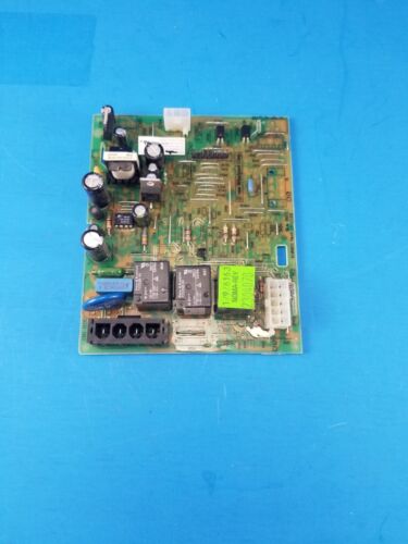 2304078 Whirlpool Refrigerator Control Board; A1-8a - Picture 1 of 3