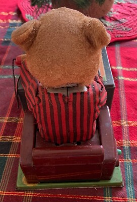 Vintage Linemar Trademark 'I Am The Boss' Battery Litho Bear