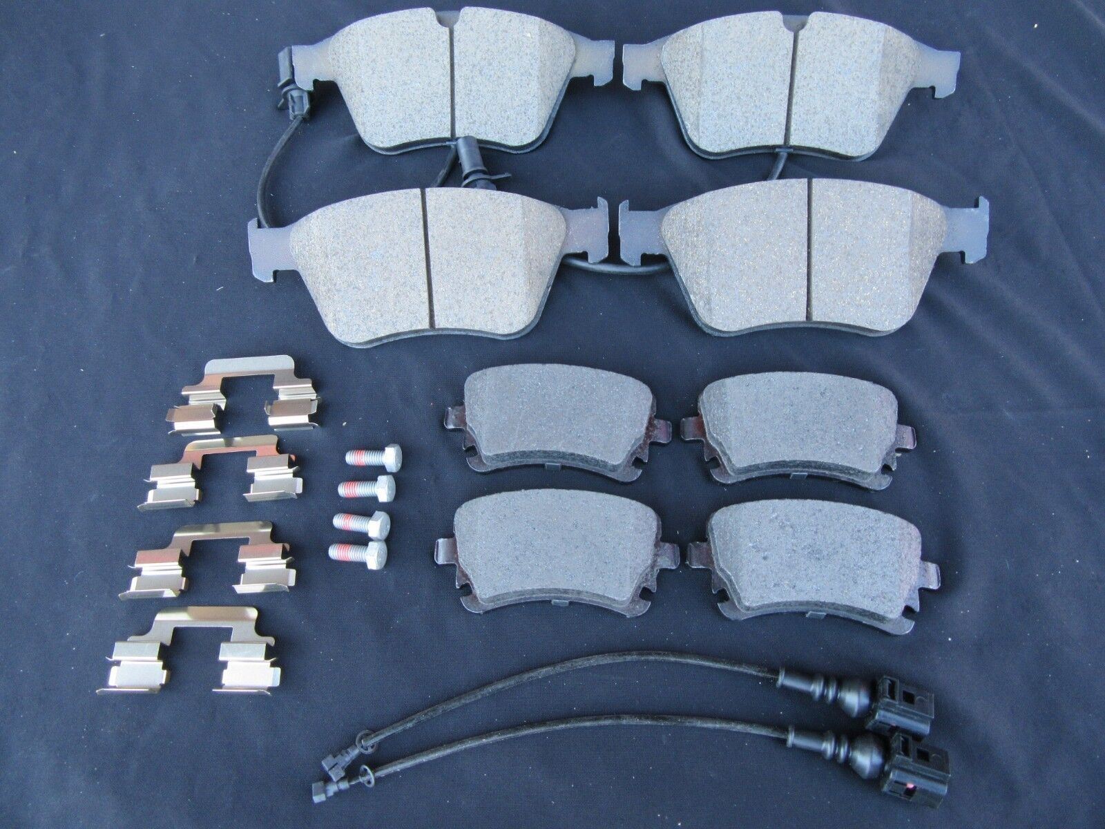 Bentley Continental GT GTC Flying Spur Front Rear brake pads OE FORMULATED