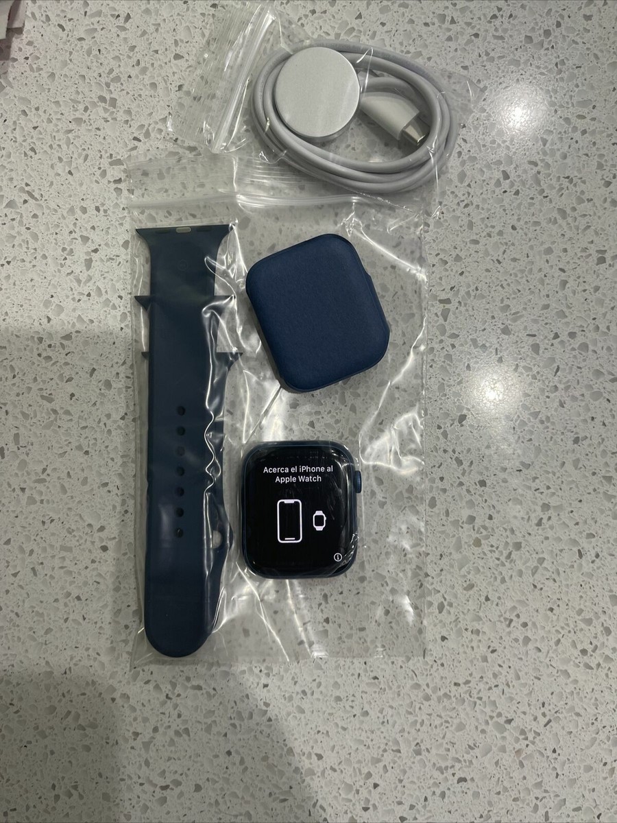 Apple Watch Series 7 GPS 45mm Blue Aluminum Case with Blue Apple Watch Series 7 GPS 45mm Blue Aluminum Case with Blue
