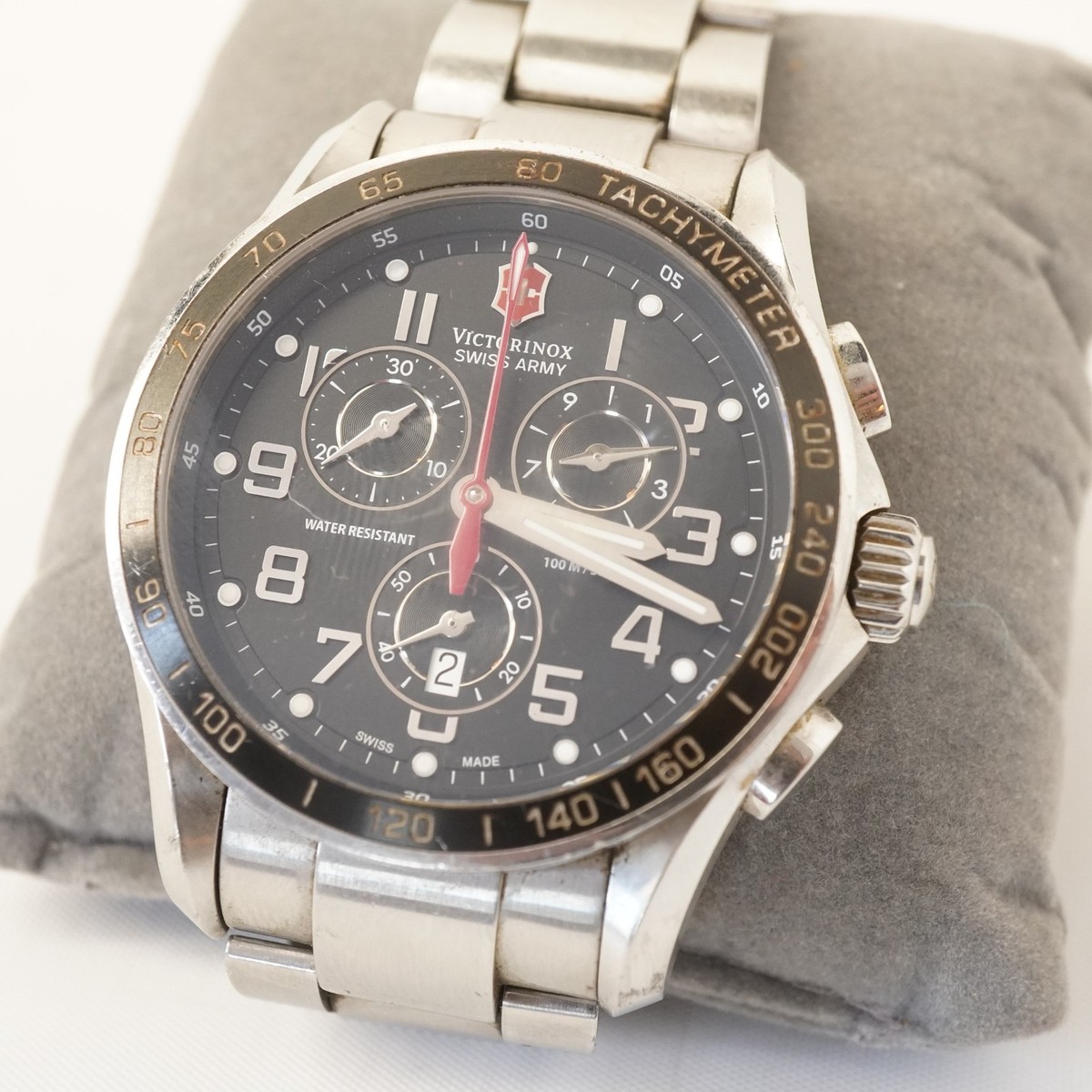 DB-120×2、BJ-12 Victorinox Swiss Army Chrono Classic XLS 241443- Runs- Free