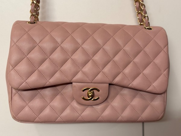 CHANEL Classic Double Flap Schultertasche Baby Rosa Leder