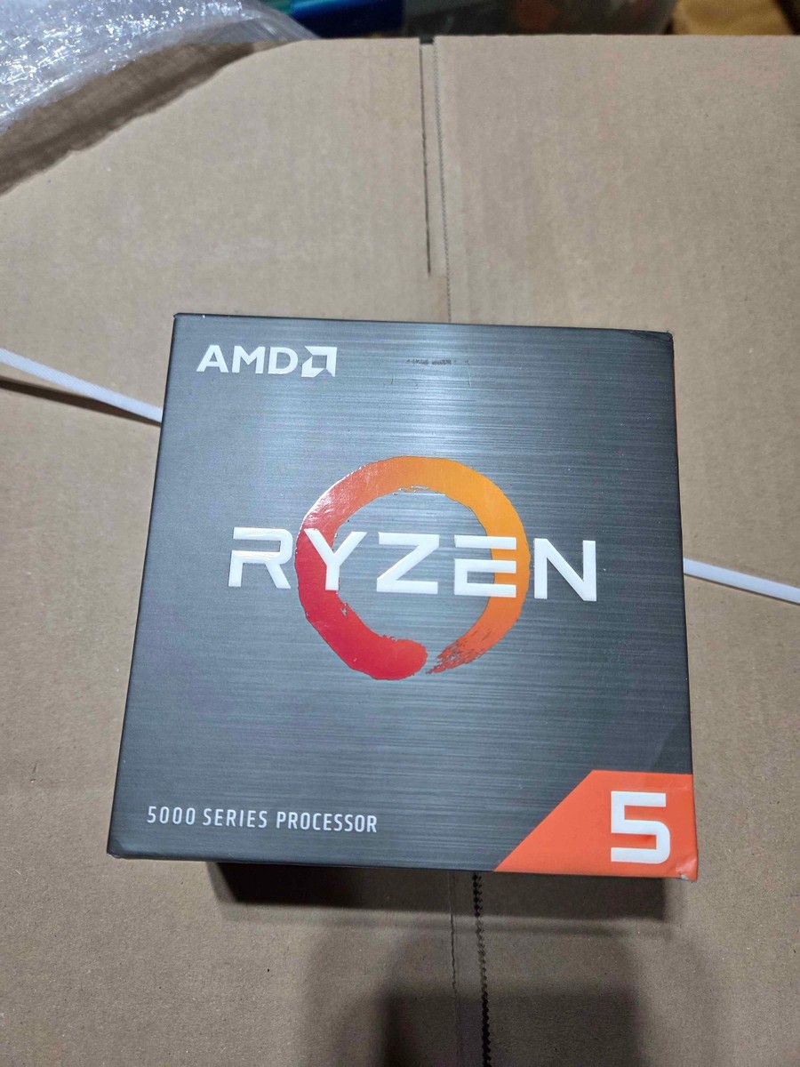 AMD Ryzen 5 5600 Processor (3.5 GHz, 6 Cores, Socket AM4) - 100