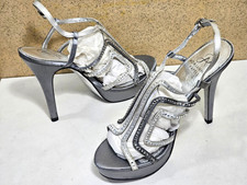 PAPELL Women's Size 7.5 SILVER Platform T Sandals w Leather Sole Heel PUMP Shoes