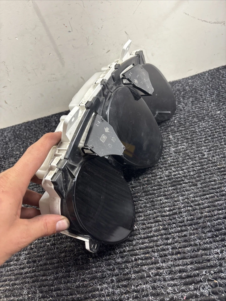 Cuadro de instrumentos velocímetro Lexus ES300 2002-2003 83800-336810 Foto 2 de 4