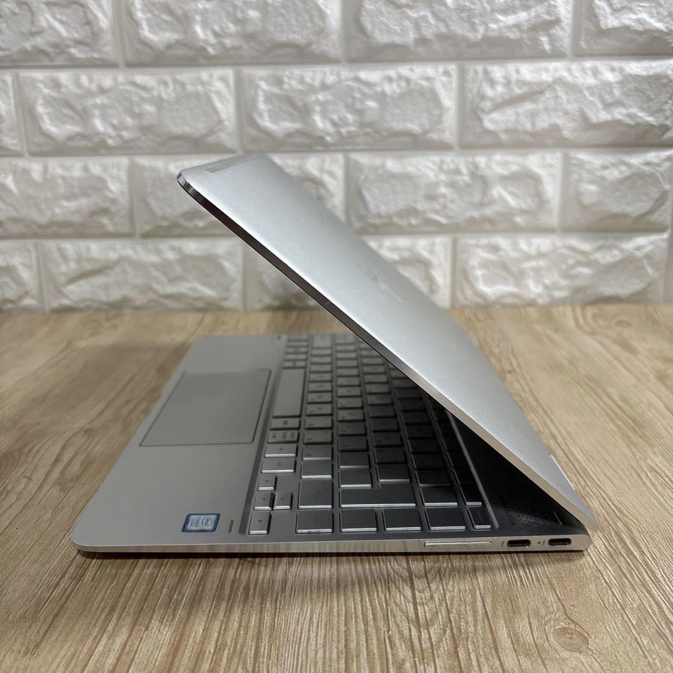 HP Spectre x360 13-ae0xx i7 16GB 512GB SSD 13" Touch 2-en-1 Silver ultrabook - Imagen 2 de 4