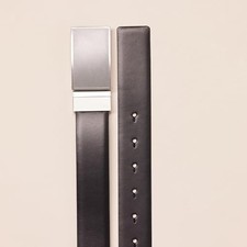 AMAZON ESSENTIALS MEN'S LEATHER REVERSIBLE PLAQUE DRESS BELT SIZE 34 - NEw