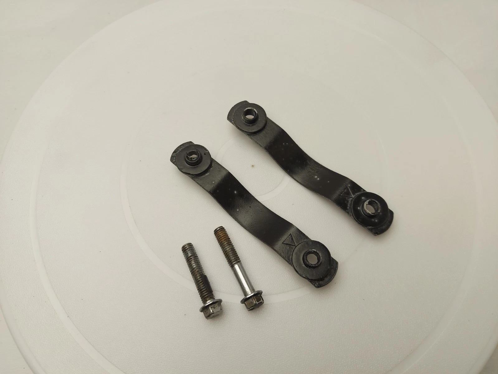 PLATE, FENDER