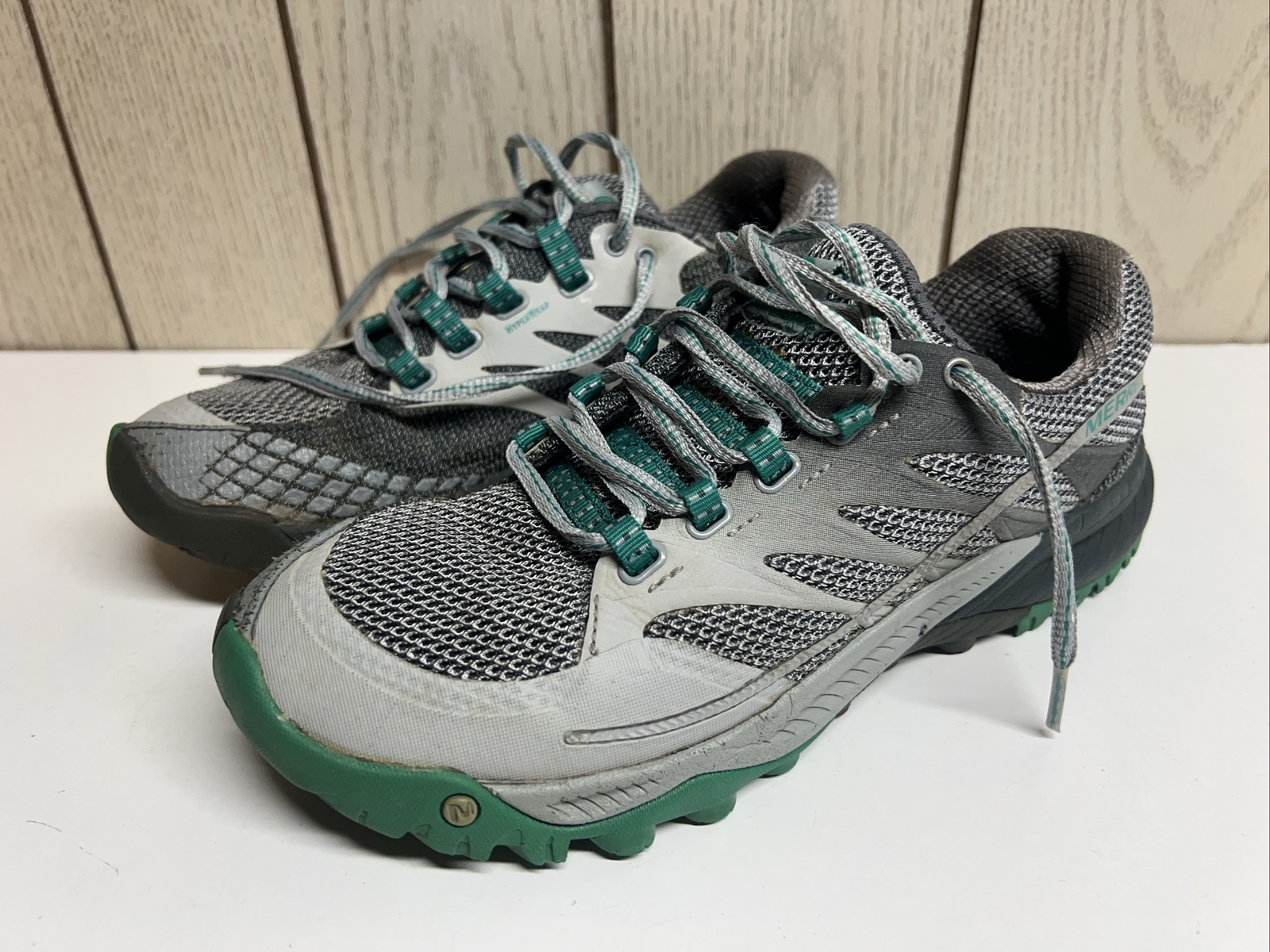 Scarpe da trail running Merrell All Out Charge sneakers grigio verde donna taglia 7.