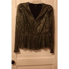 Simply Vera Party Dressing Size Large Black & Gold (NWT)