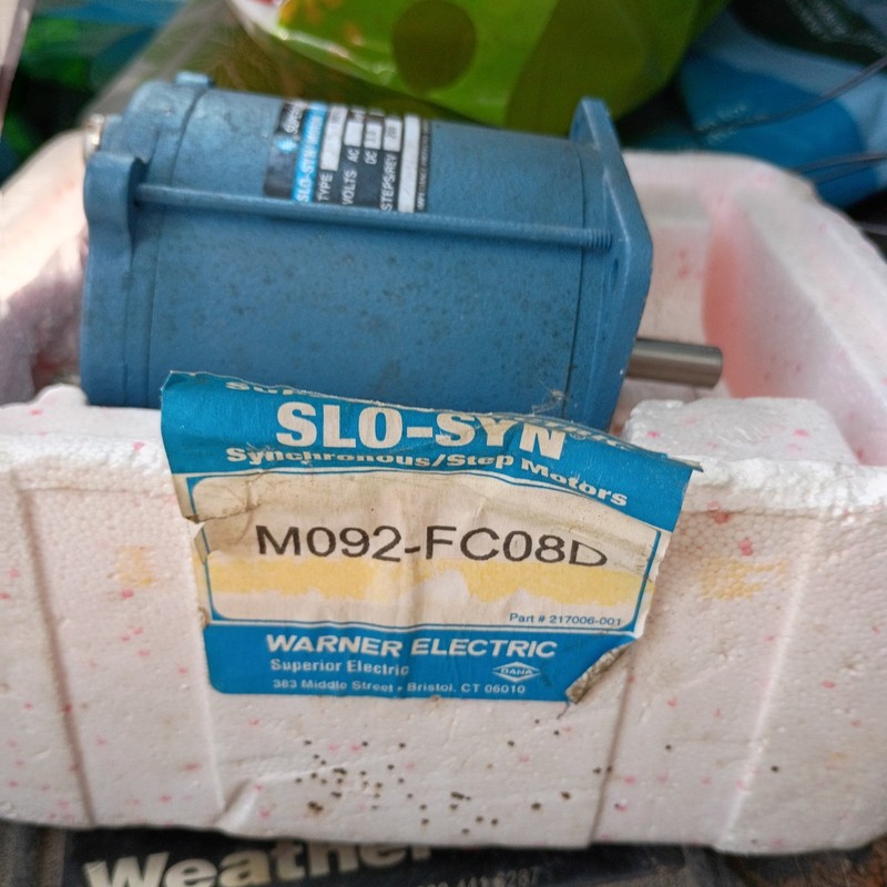 ^^ Superior Electric SLO-SYN Synchronous/Stepping Motor Type M092-FC09 (SSE5)