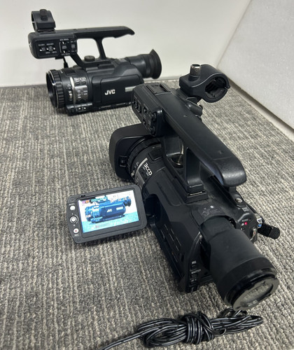 JVC GY-HM150U & JVC GY-HM100U Compact Handheld 3CCD Camcorders